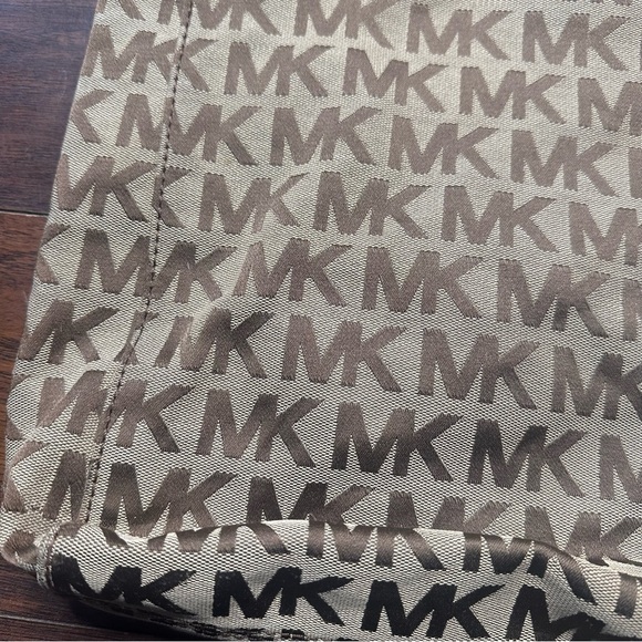 Michael Kors Canvas Jacquard Monogram Tote Bag - Picture 4 of 6